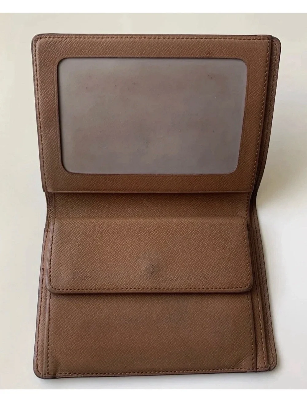 Louis Vuitton Monogram Travel Passport Cover - Brown/Gold